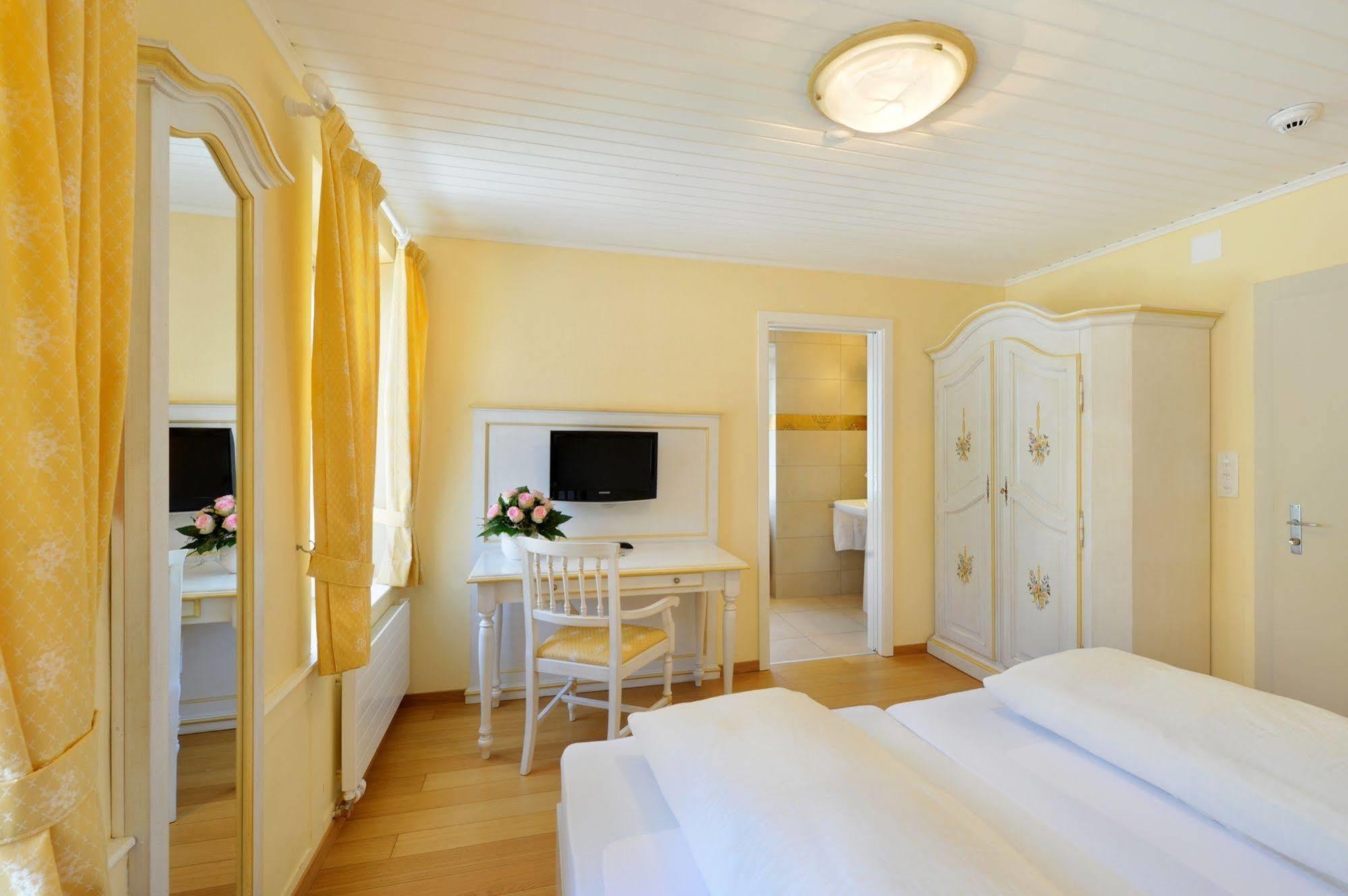 Seehof Hotel Du Lac Weggis Buitenkant foto